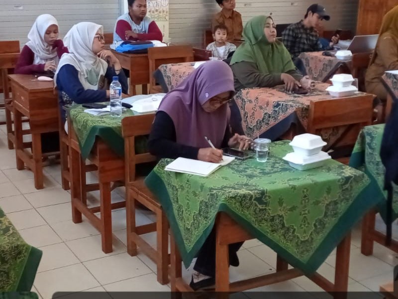 Rapat Rutin Operator sekolah ( Pembahasan Tentang SPMB )